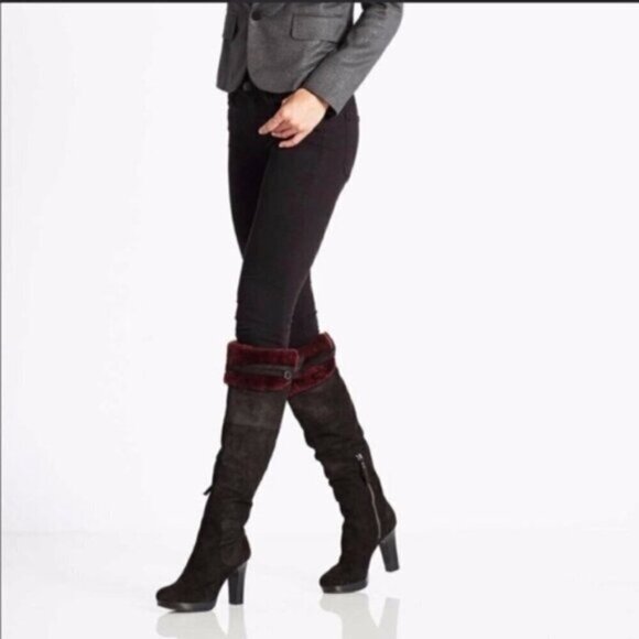 UGG Australia Ophira Black Suede Heels Women Size 7 - Picture 1 of 15